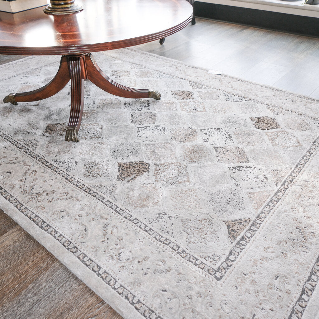 (BRAND NEW) Omari 01 Collection Rug