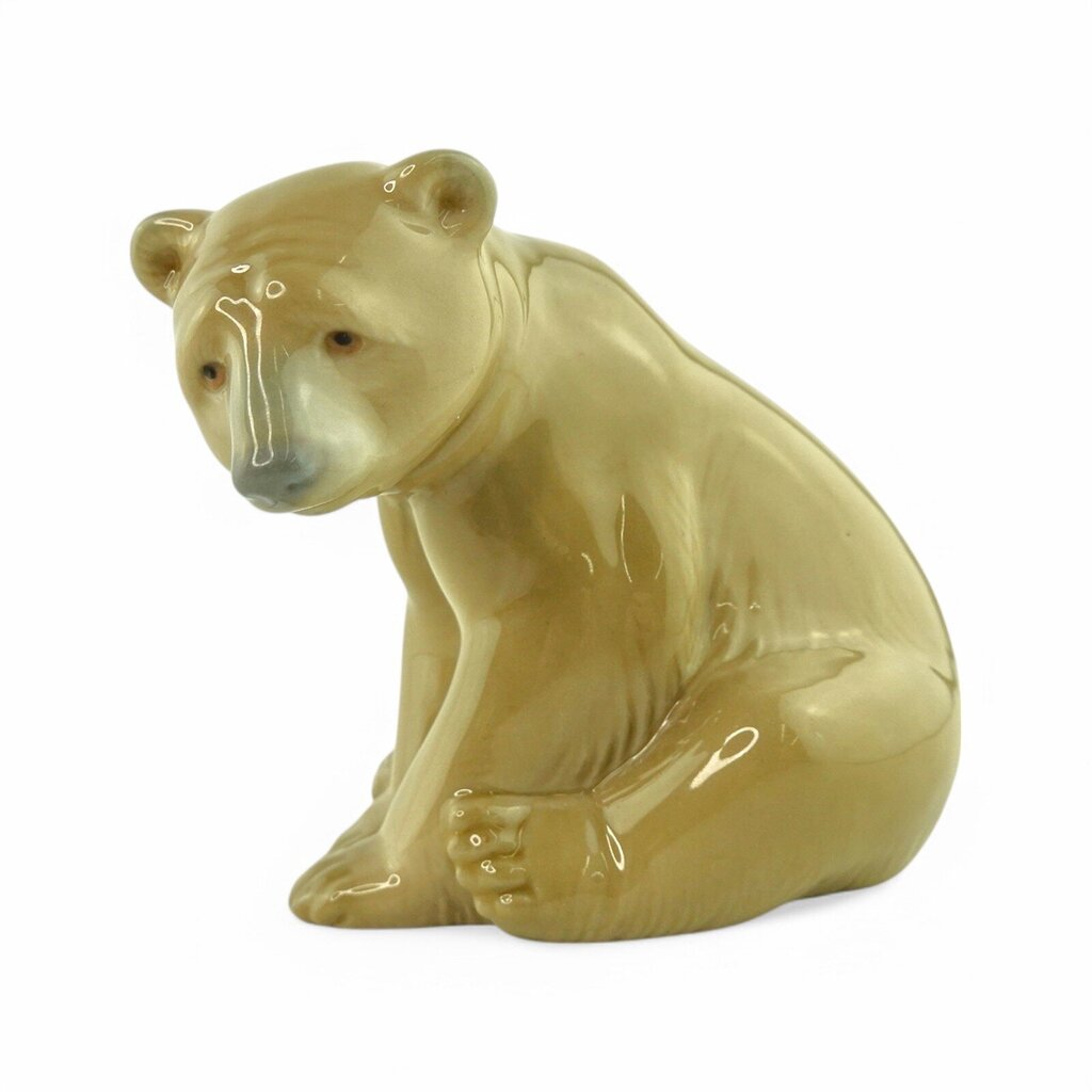 Seated Brown Bear 1209