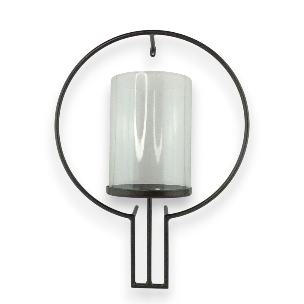 Wall Circle Hurricane Lantern