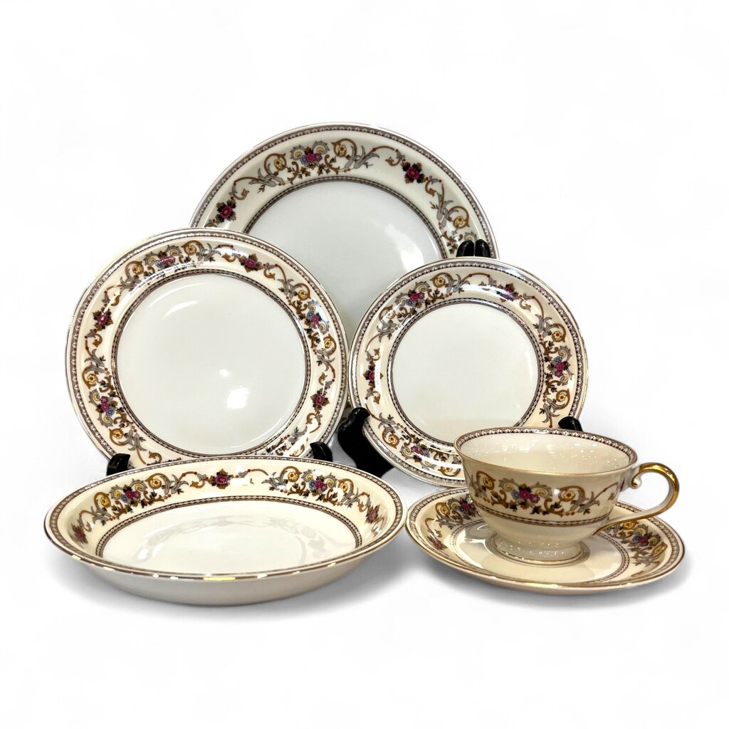 5 Piece/15 Place Setting "Wheeling" China Set with Extras