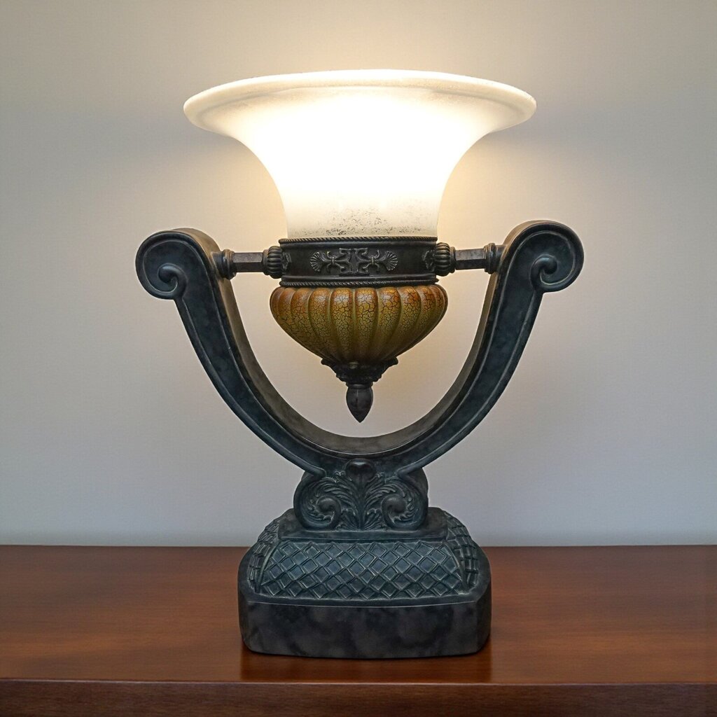 Urn Glass Lamp