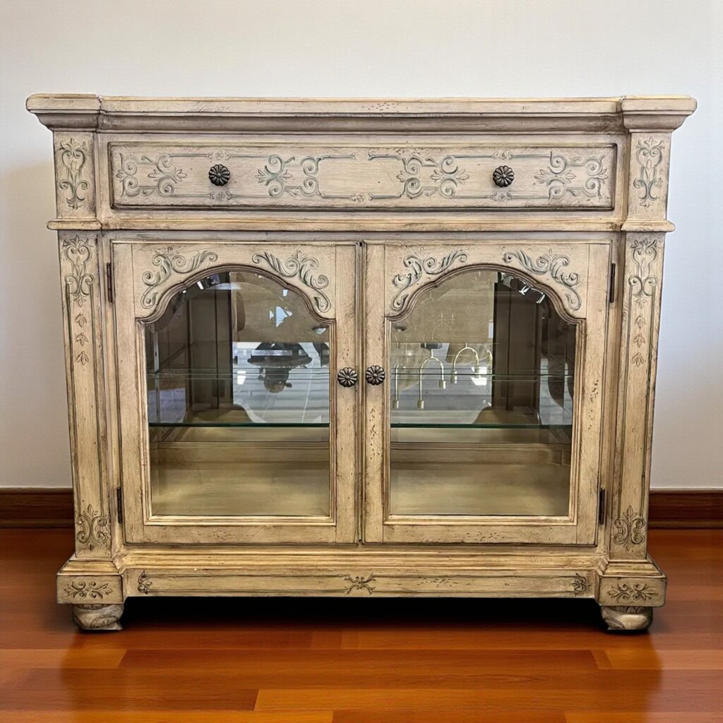 Orig Price $800 - Buffet/Curio w/ Lights