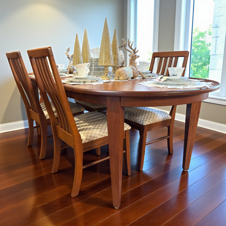 Dining Table with 2 Leaves and 4 Chairs