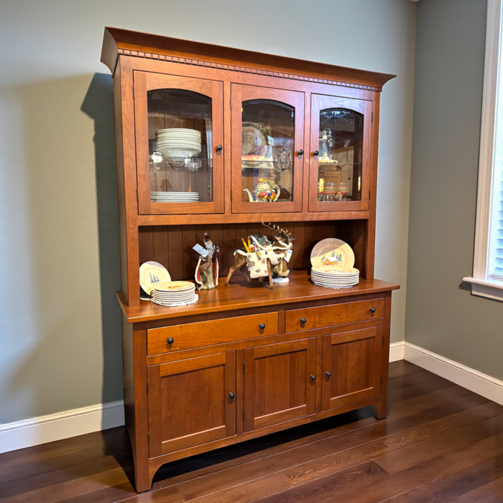 Cabinet with Hutch