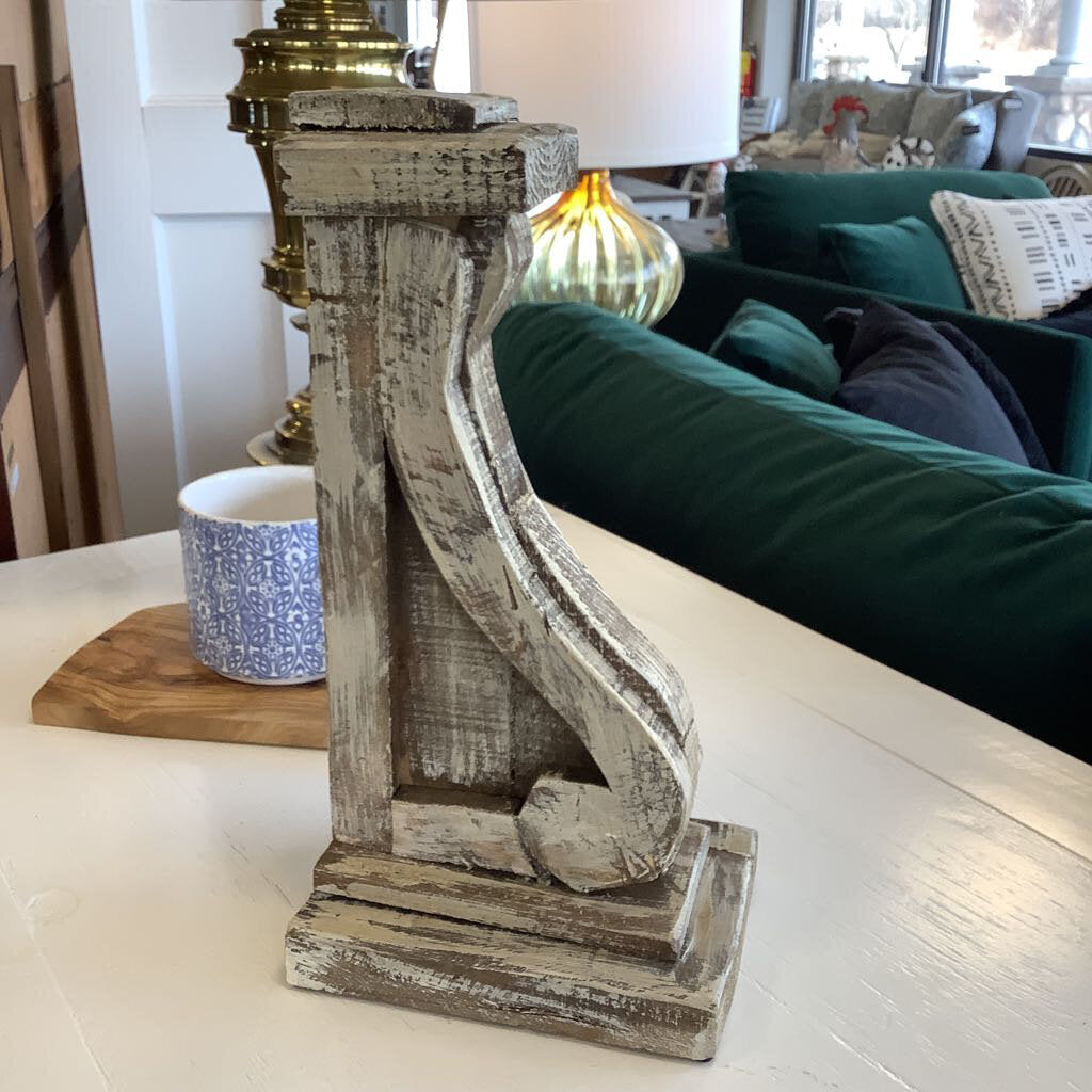 Corbel - Acosta's Home