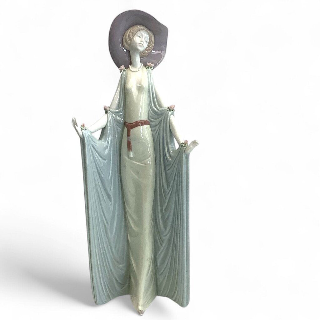 "Afternoon Tea" Porcelain Figurine #1428