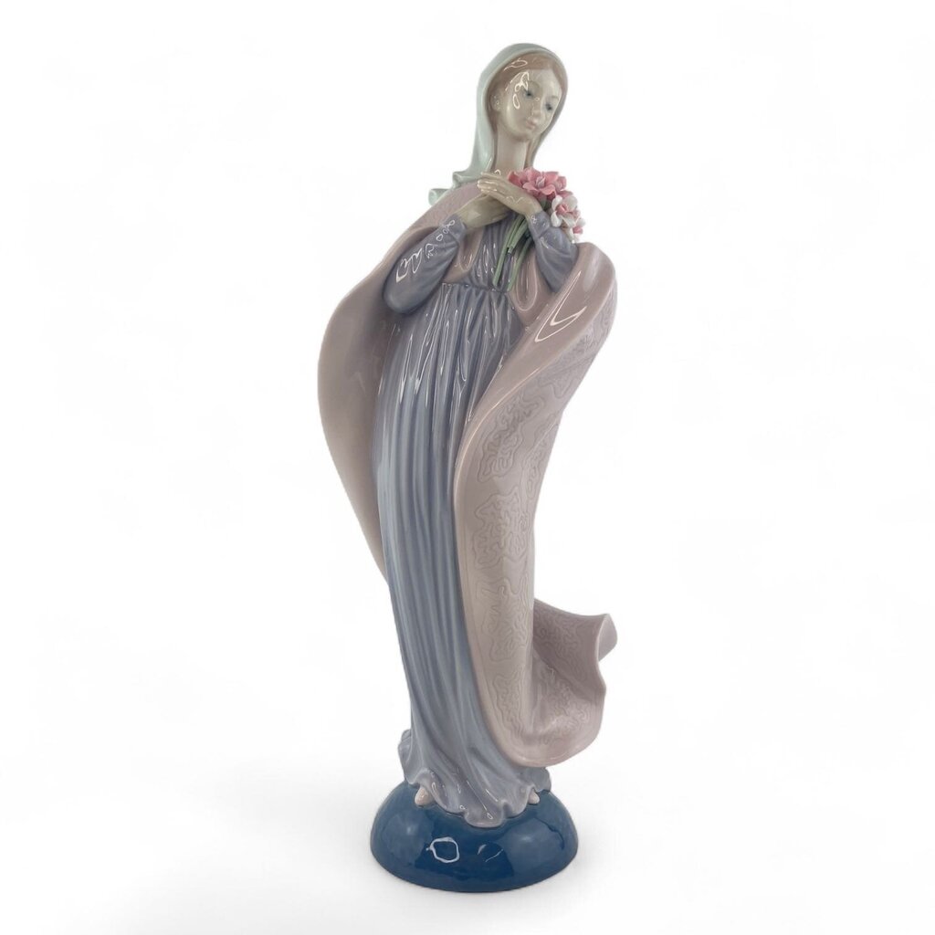 "Our Lady With Flowers" 5171