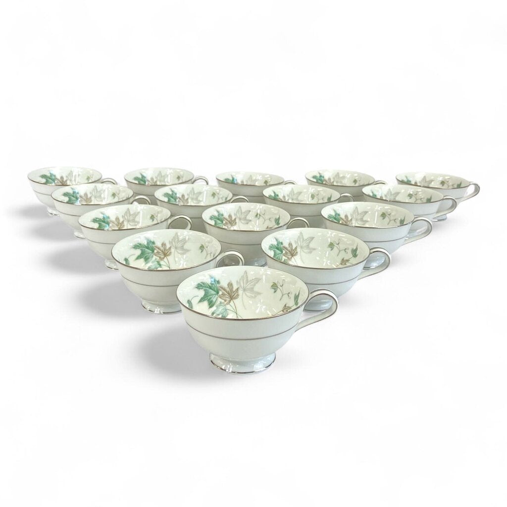 Set of 15 Greenwood Pattern Tea Cups
