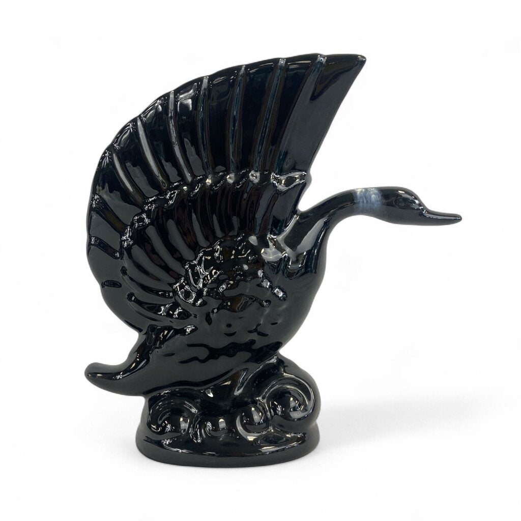 Setting Duck Vase R904