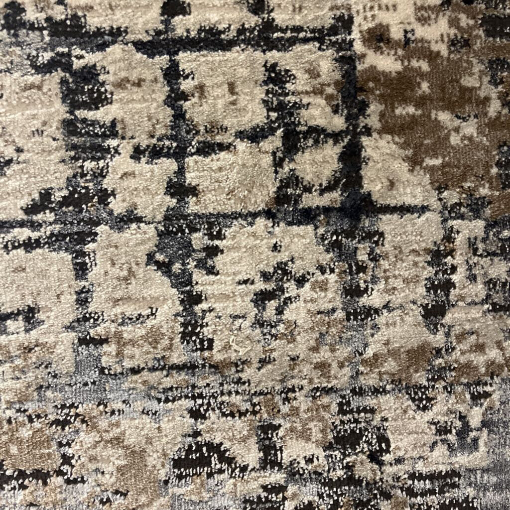 (Brand New) Omari Collection OM06