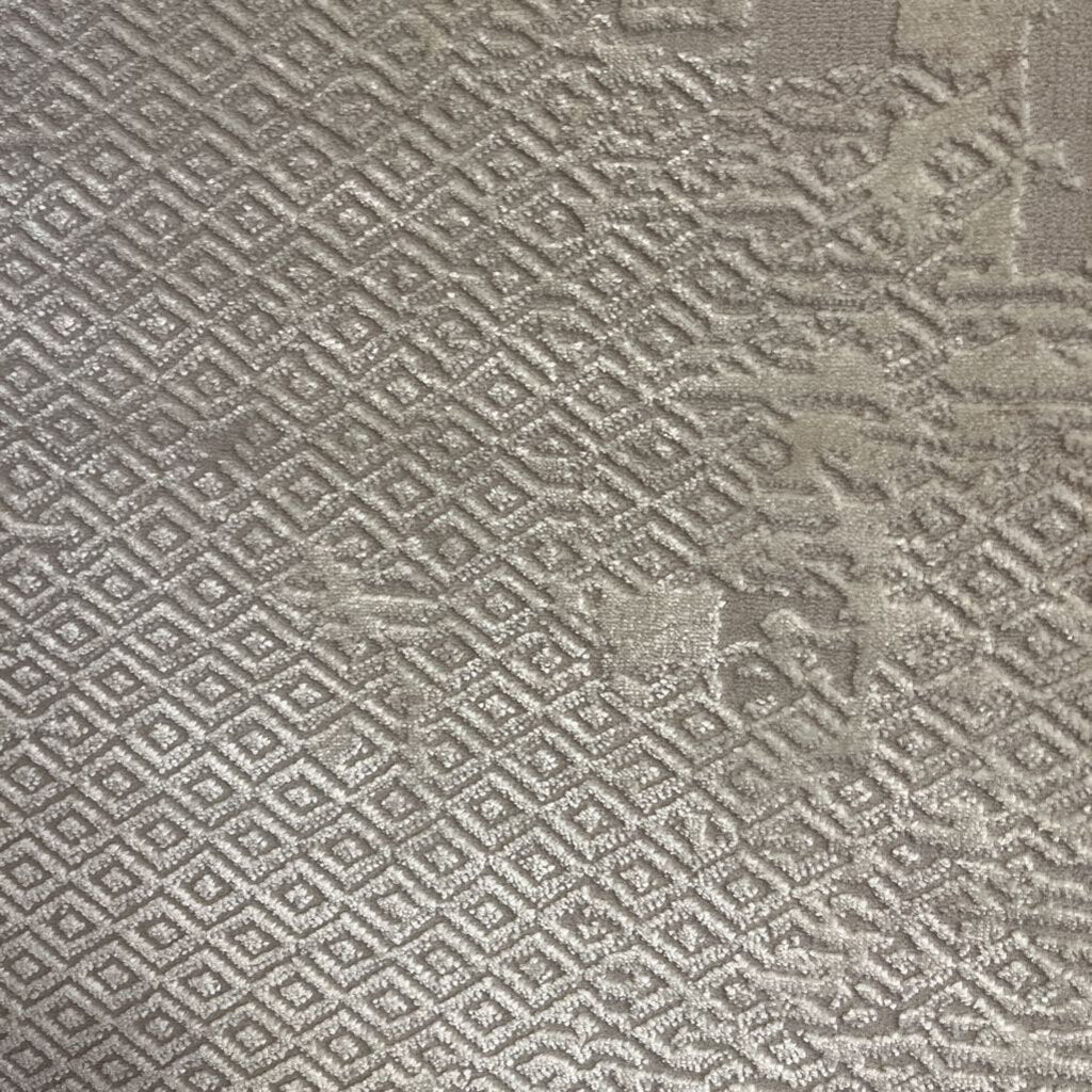 (Brand New) Omari Collection OM08