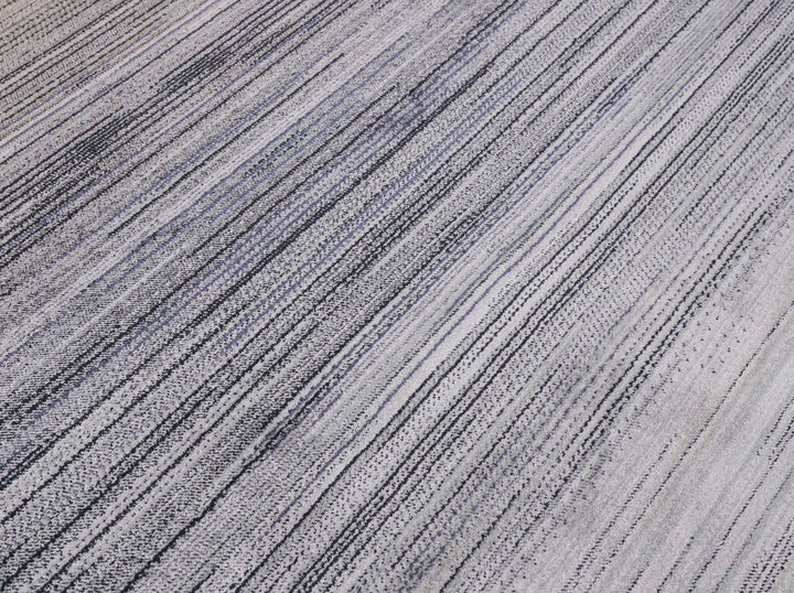 (BRAND NEW) Ana Collection Area Rug AA01