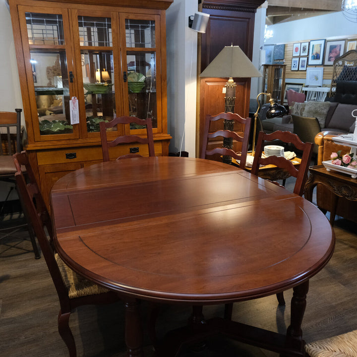 Dining Table with Leaf and 5 Chairs