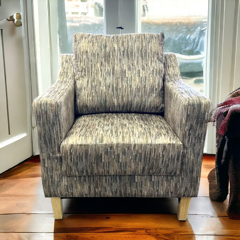 (BRAND NEW) Newport Accent Chair