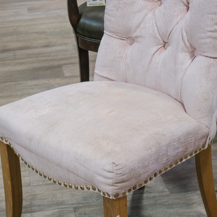 Tufted Quilt Back Chair