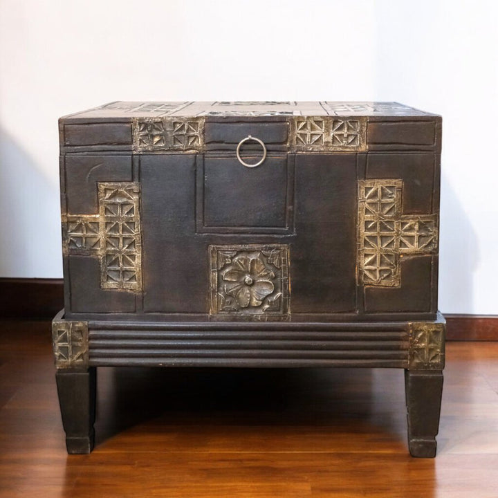 Storage Chest on Stand