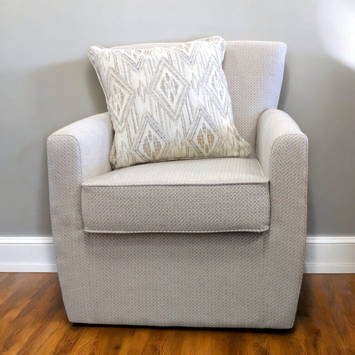 (BRAND NEW) Swivel Accent Chair