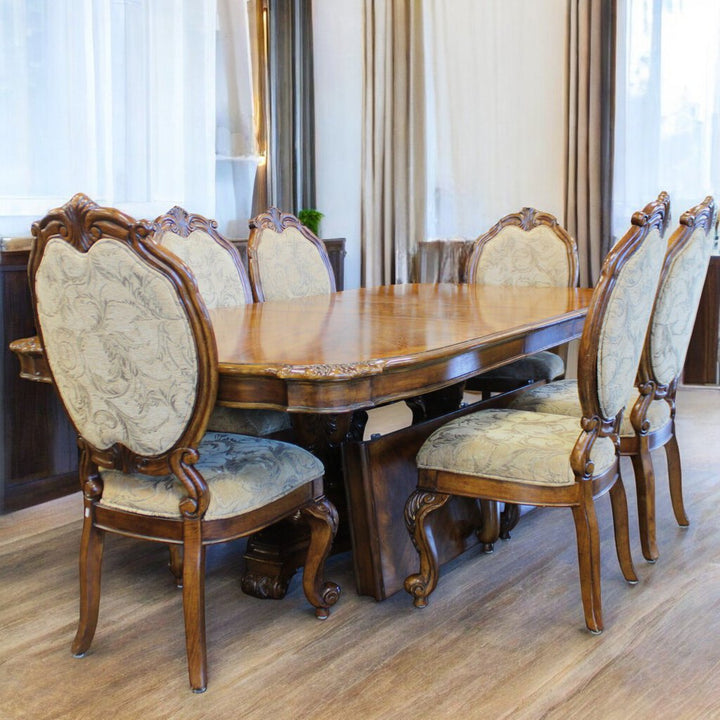 Orig Price $3200 - Dining Table w/ 2 leaves & 6 Chairs