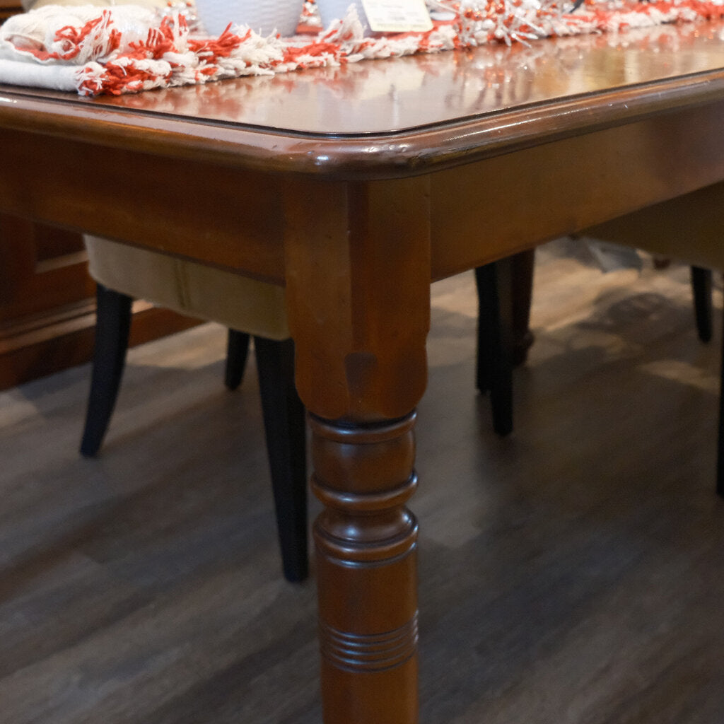 Orig Price $1008 - Dining Table with 2 Leaves