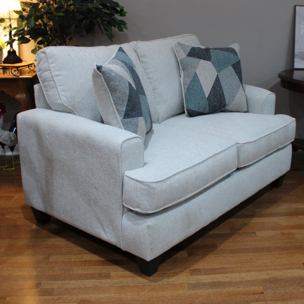 (BRAND NEW) Loveseat w/ 2 Pillows