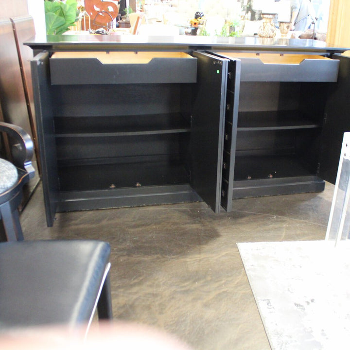 Sideboard w/ 2 drawers & 2 Cabinets