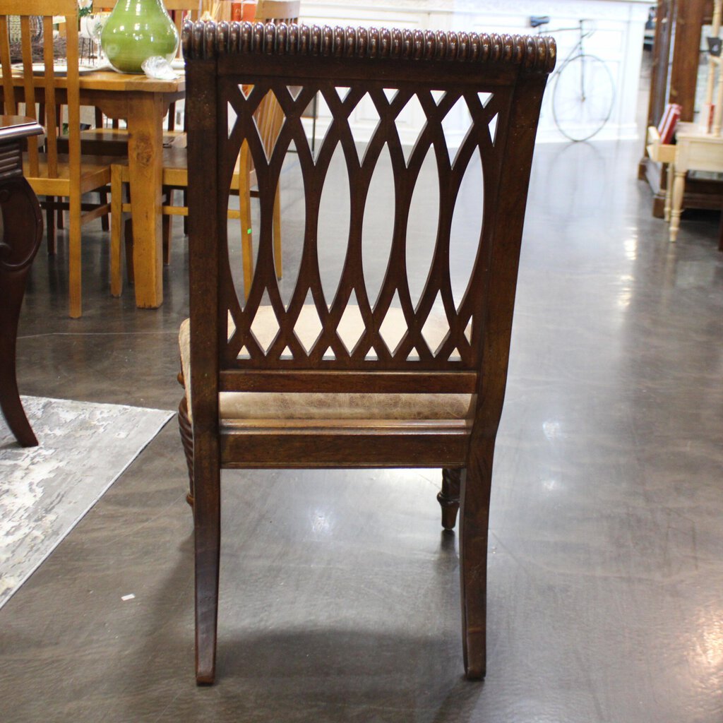 Orig Price $6000 - Dining Table w/ 8 Chairs, 2 leaves, & Pads