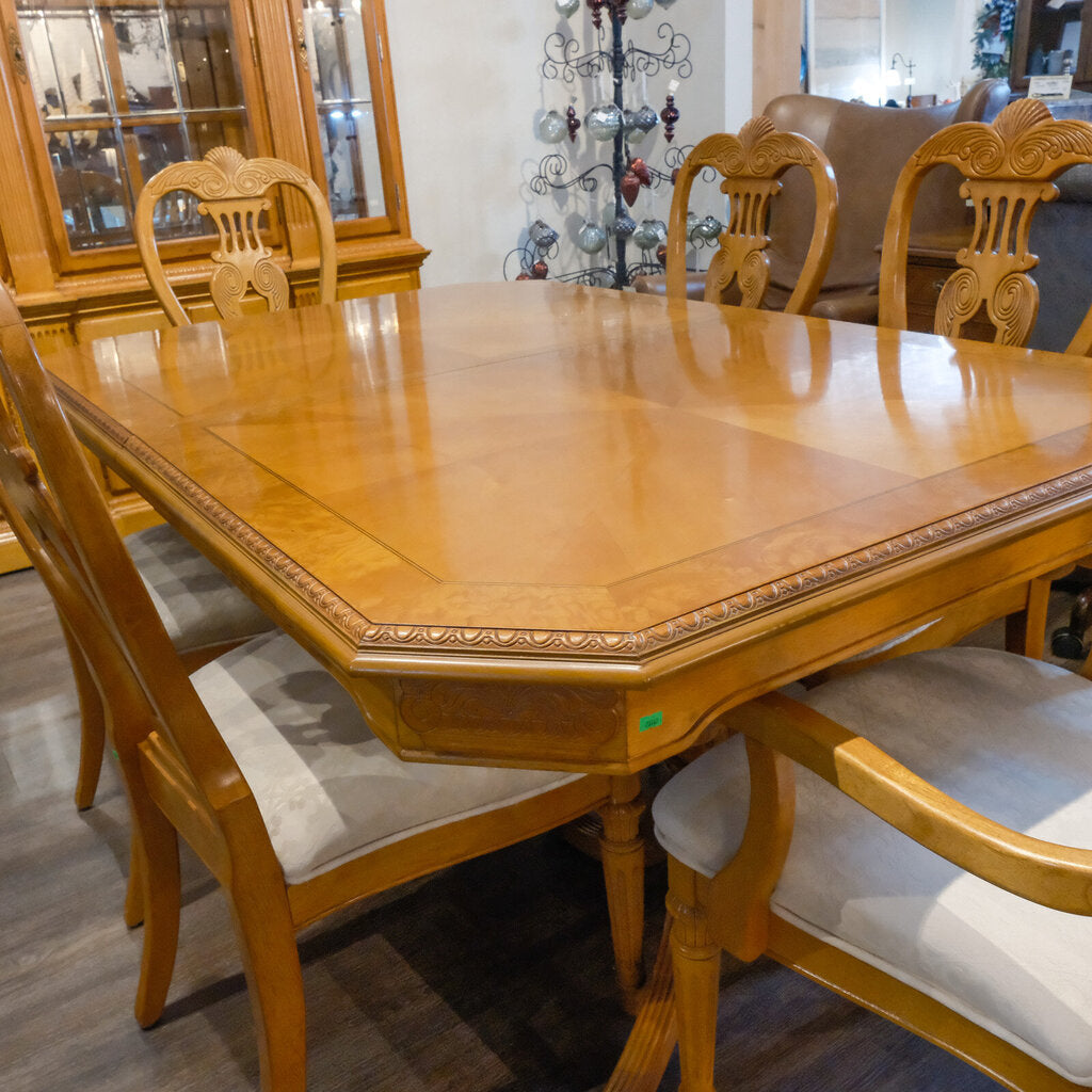 8 Piece Dining Room Set