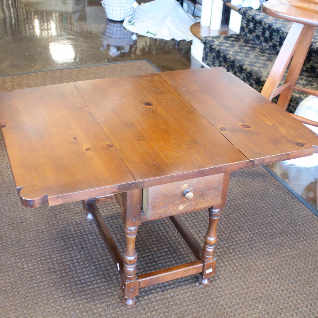 Drop Leaf End Table w/ Drawer