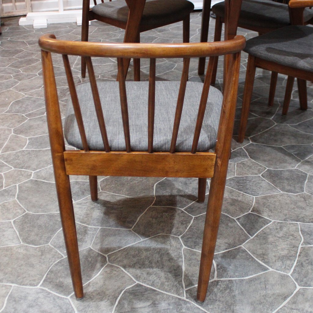 (BRAND NEW) Round Dining Table w/ 4 Chairs