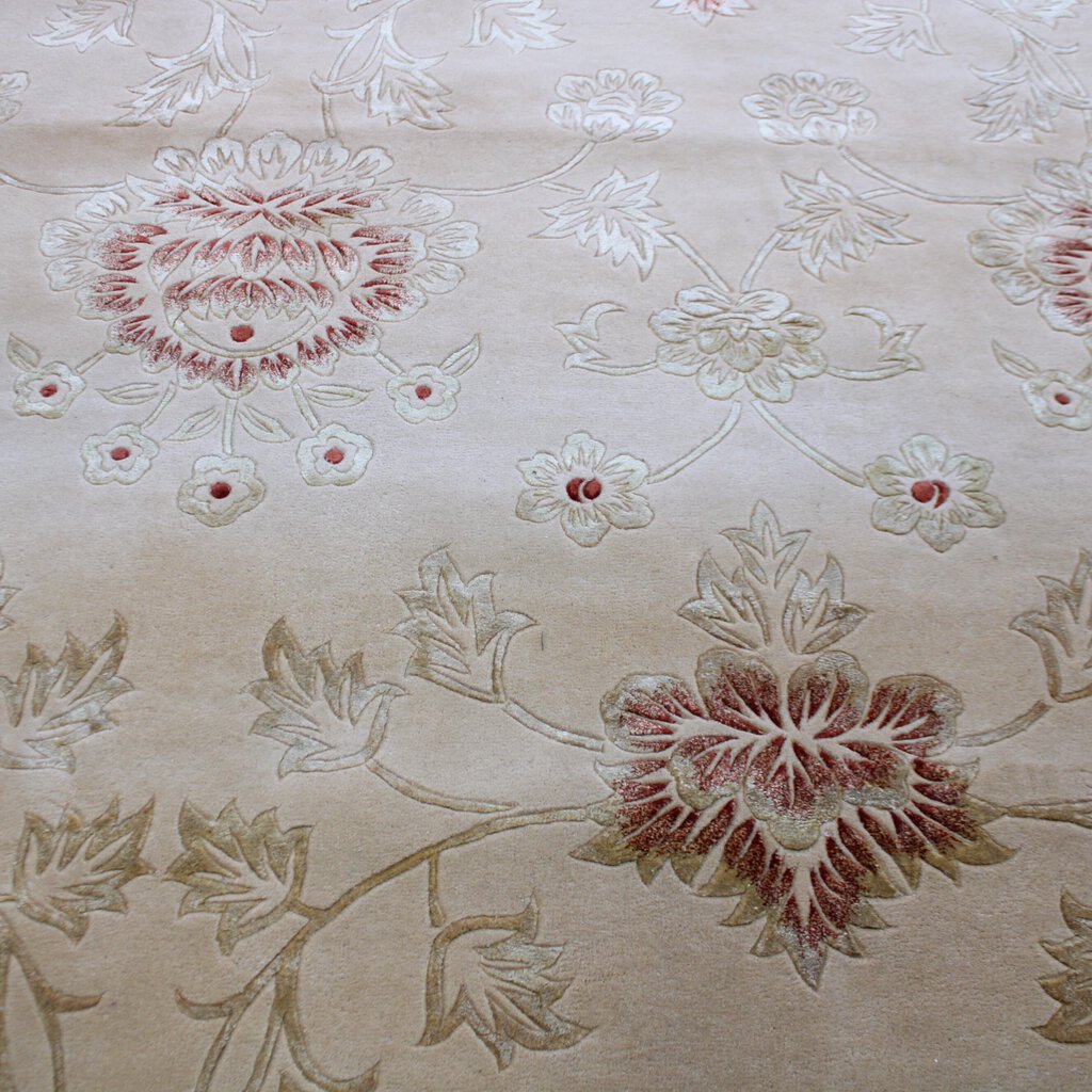 Orig Price $4949 - Floral Design Area Rug