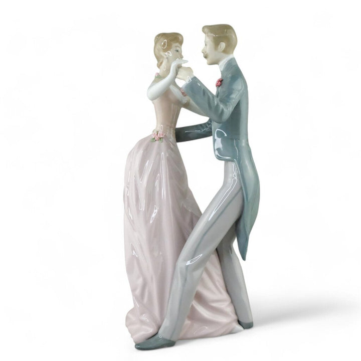 "Anniversary Waltz" 1372 - Vintage 1978 - Retired