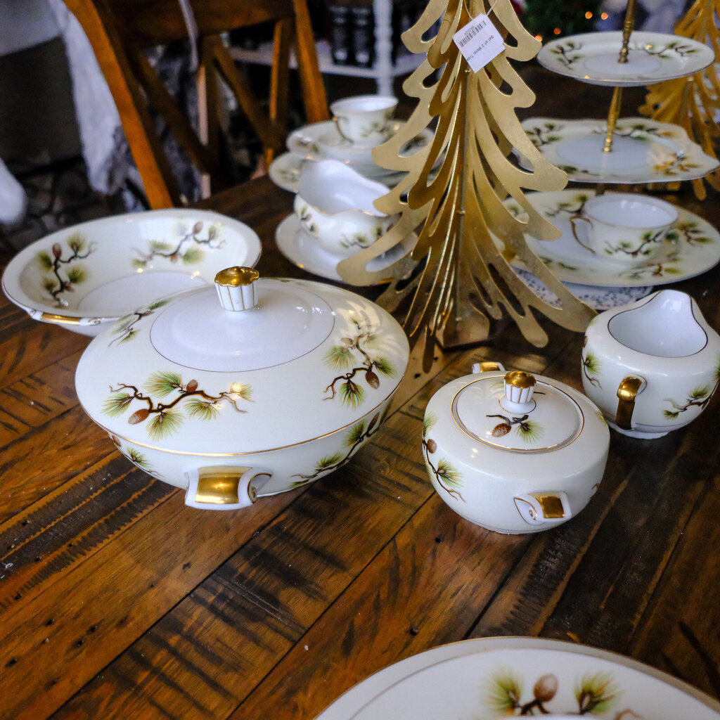 China Set - Shasta Pine