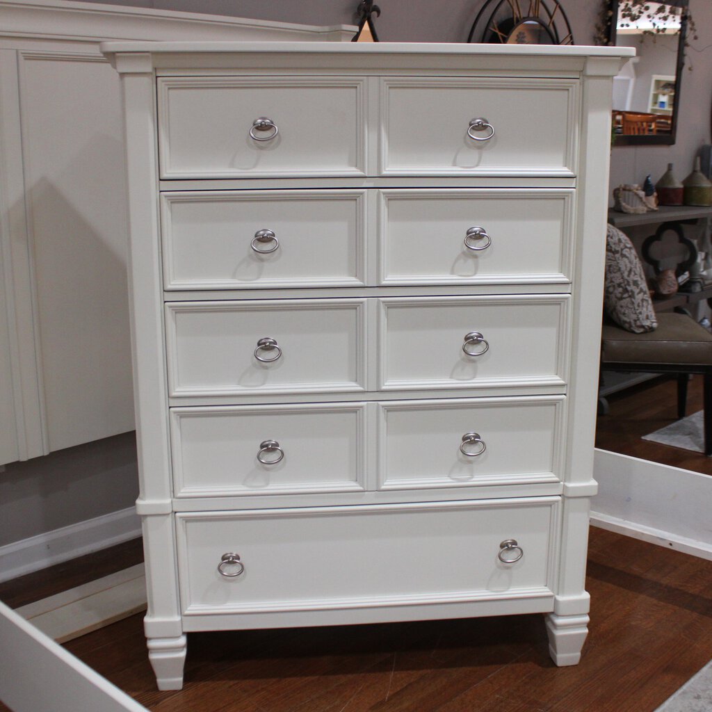 Orig Price $3000 - 4 Piece Queen Bedroom Set