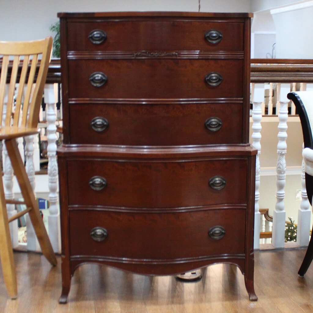 Queen Anne Style Dresser