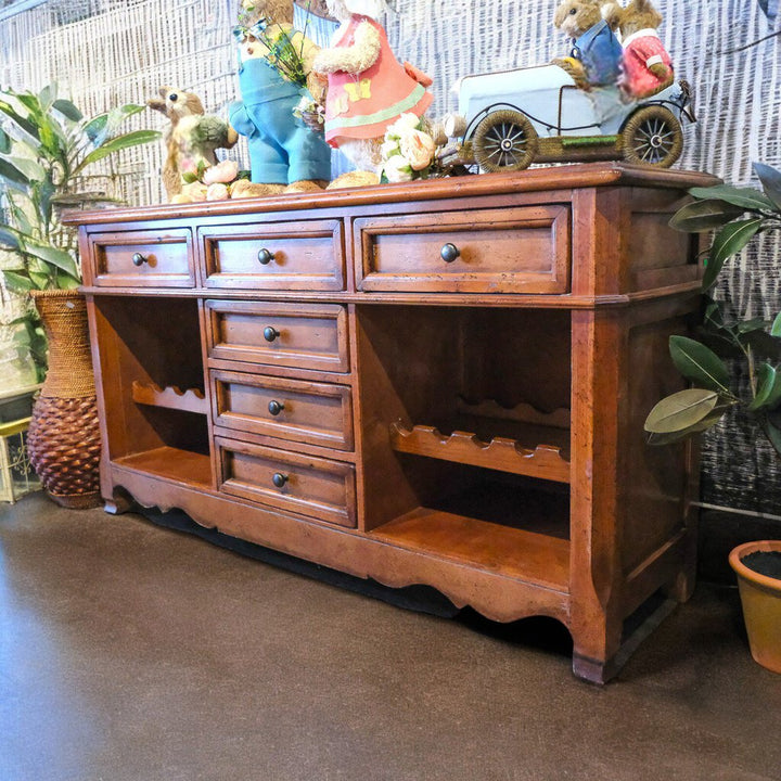 Sideboard