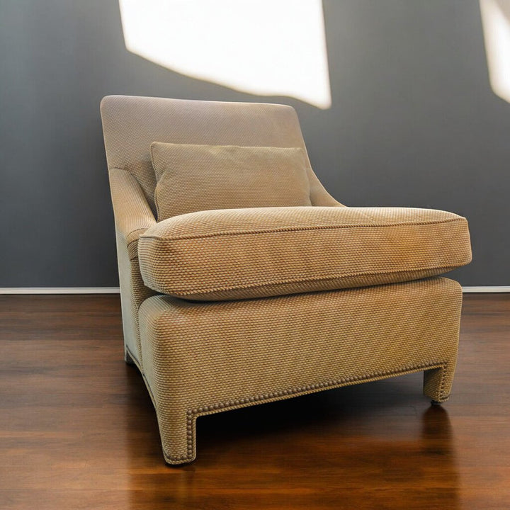 Accent Chair with Pillow