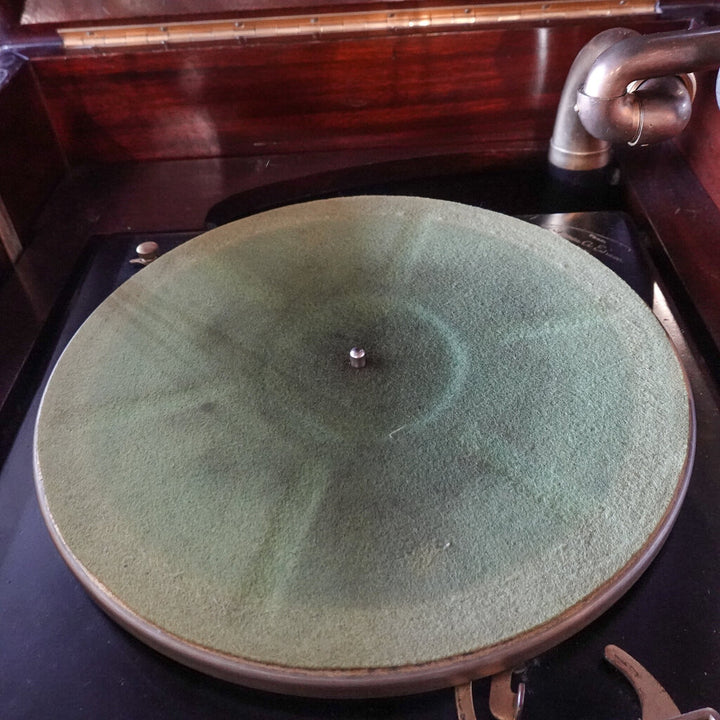 Antique Edison Model 250 Diamond Disc Phonograph