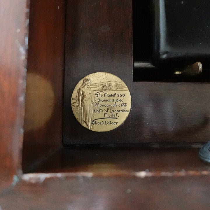 Antique Edison Model 250 Diamond Disc Phonograph