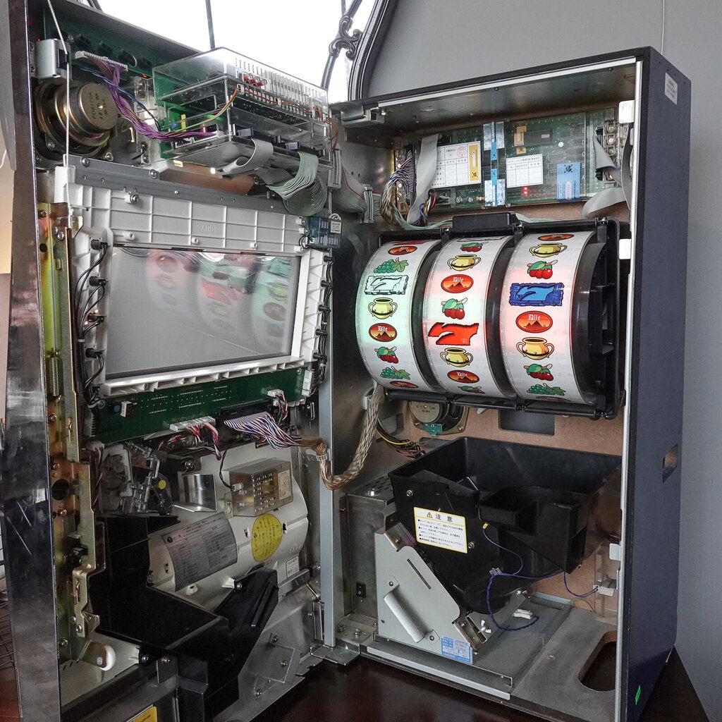 "Nile Panic" Pachislo Slot Machine