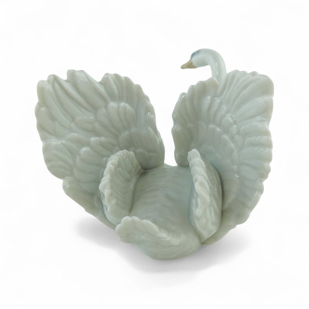 "Graceful Swan" - 6175