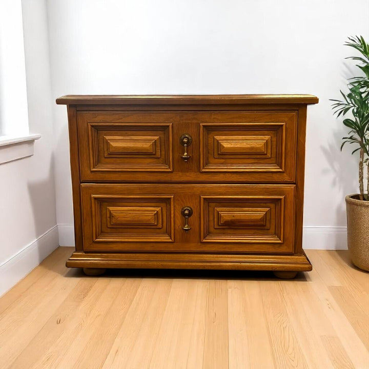 Night Stand w/ 2 Drawers