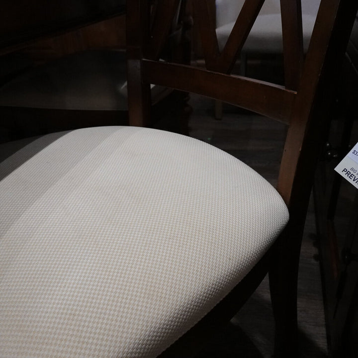Orig Price $2000 - Dining Table with 2 Leaves and 4 Chairs
