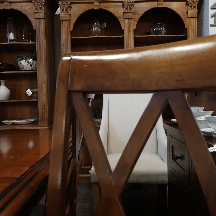 Orig Price $2000 - Dining Table with 2 Leaves and 4 Chairs