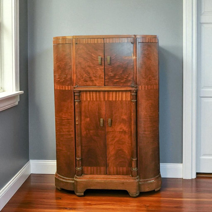 * Antique Radio
