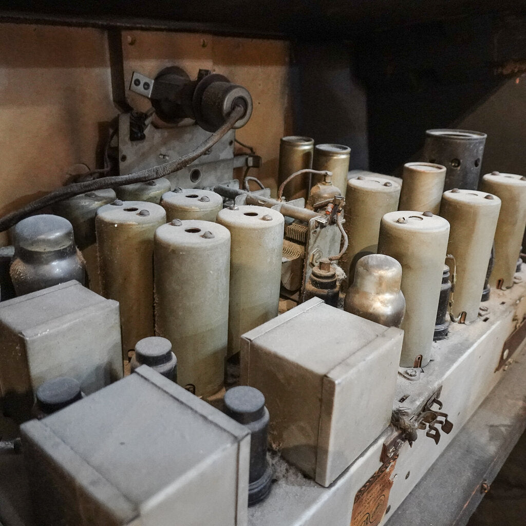 * Antique Radio