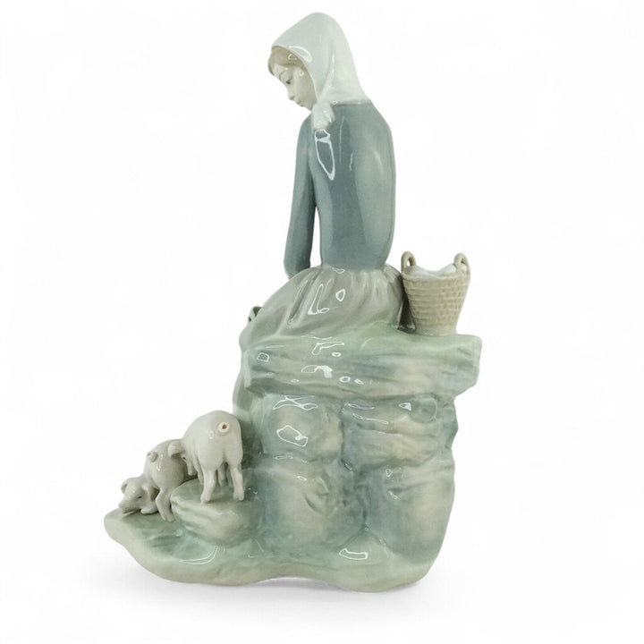 Vintage Shepherdess with Piglets 4572 - Retired