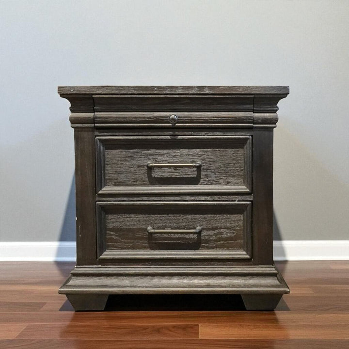 3 Drawer Nightstand
