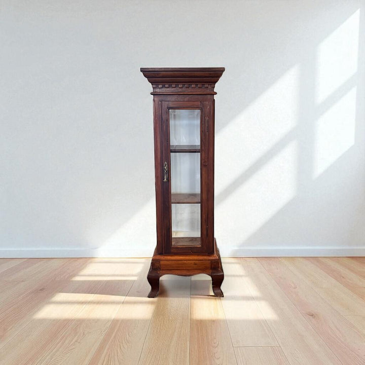 Orig price $900 - Small Display Case