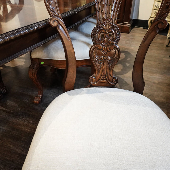 Grand Savannah Dining Table with 6 Chairs