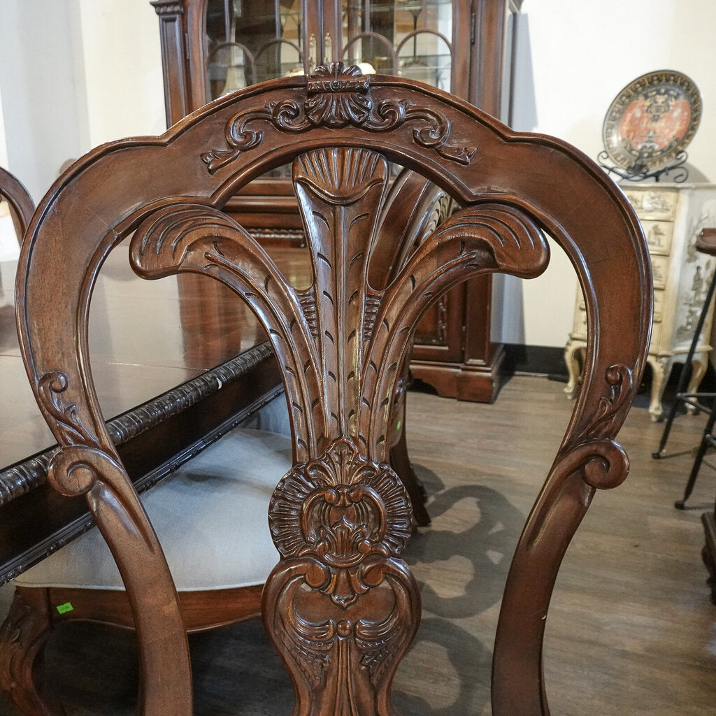 Grand Savannah Dining Table with 6 Chairs